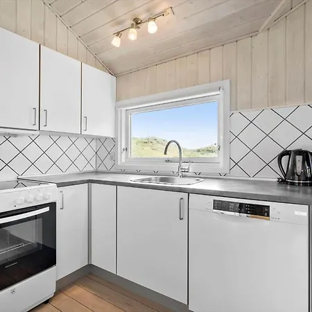 614-hvide-sande-rauhesvej-57 * Bjerregård