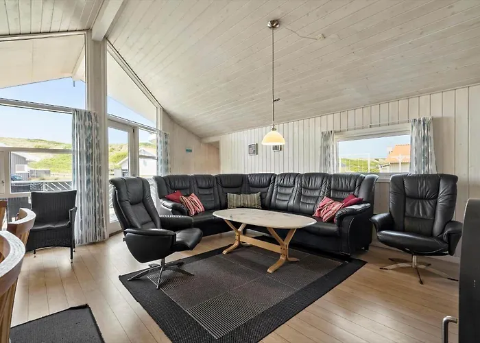 614-hvide-sande-rauhesvej-57 * Bjerregård